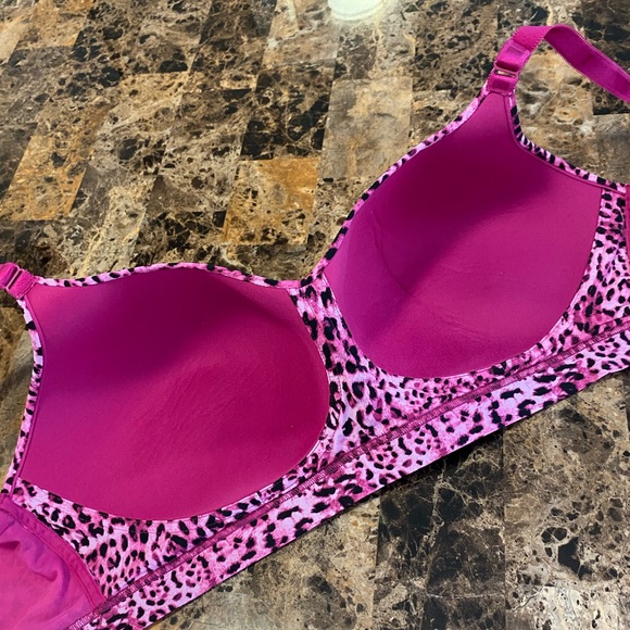 NWOT Torrid Wire Free Bra - Picture 3 of 4